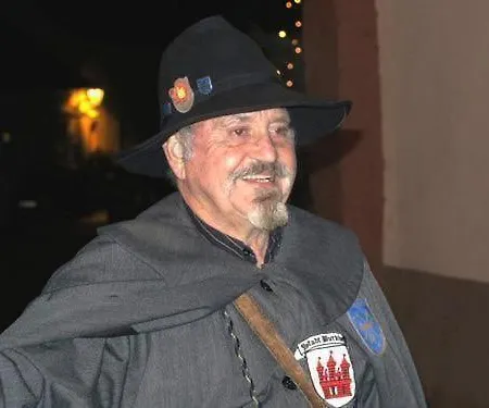 Tolle In Burkheim شقة